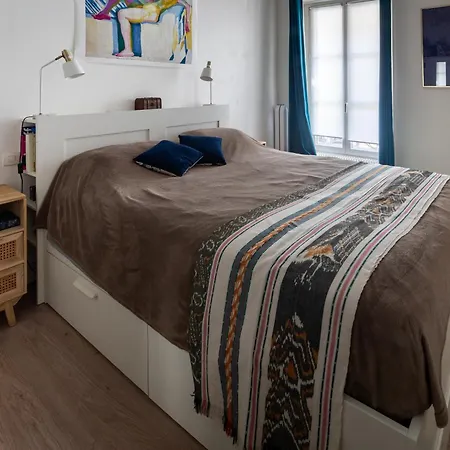 Apartment Chic Bohemian 1bd Batignolles Paris