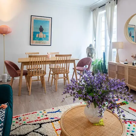 Chic Bohemian 1bd Batignolles Apartment Paris